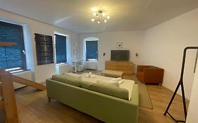 Central Retro Apartment